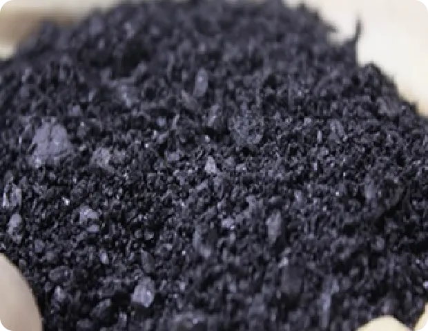 黒い粉末のクローズアップ。