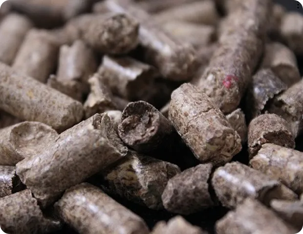 木質ペレットの山